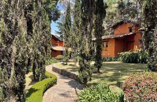 Mazamitla Cabin | Wisteria Cabaña 100% de Lujo con Amplios Jardines
