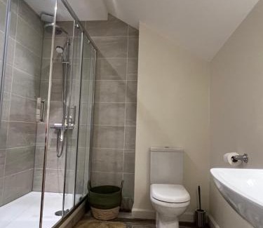 Bersac-sur-Rivalier House | Wisteria cottage