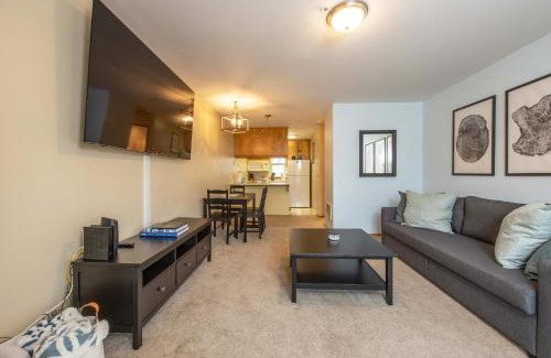 Hood River House | Within minutes to Downtown breweries and waterfront 4369