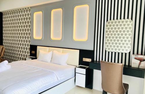 Lubuk Baja Apartment | Wiwi Formosa Residence Nagoya with Balcony-Spacious-Netflix