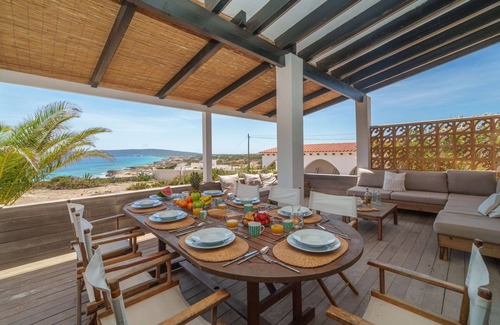 Formentera House | Wonderful private villa for 8 people with WIFI, A/C, TV, patio, panoramic view and parking