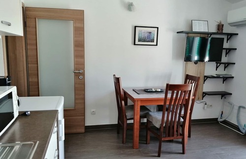 Cesarica House | Wohnung für 2 in Einer Villa mit Wunderschönem Meerblick