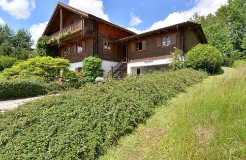 Bayerisch Eisenstein Apartment | Wohnung in Bayerisch Eisenstein mit Garten