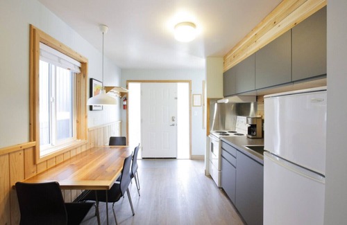 Ucluelet Apartment | *Wolf and Sea- Ukee, 4PAX, 1Bed