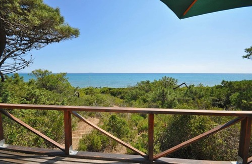 Castiglione della Pescaia Villa | Wonderful private villa for 10 people with WIFI, TV, patio, pets allowed and panoramic view