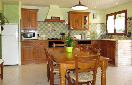 Saint-Romain-sur-Cher House | Wonderful private villa for 6 guests with WIFI, TV and terrace
