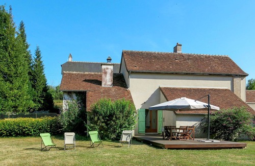 Saint-Romain-sur-Cher House | Wonderful private villa for 6 guests with WIFI, TV and terrace
