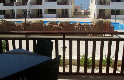 Peyia Town Apartment | Wonderful 2 bedroom ground level poolside apartment, 3 pools, FREE WIFI