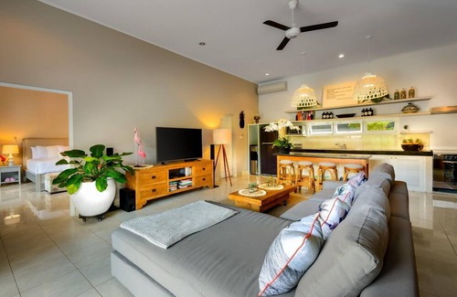 Drupadi Villa | Wonderful 2BR Villa, Near The Beach, Seminyak! W/Private Swimming Pool!