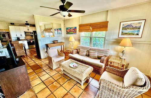 Kekaha House | Wonderful 3 bedroom for 6 ocean view Kekaha home!
