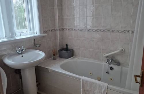 Cromarty Firth House | Wonderful 3-bedroom house with WiFi in Invergordon