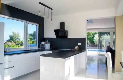 Rudine Villa | Wonderful 5-bedroom villa with swimming pool in Kaštel near Trogir and Split