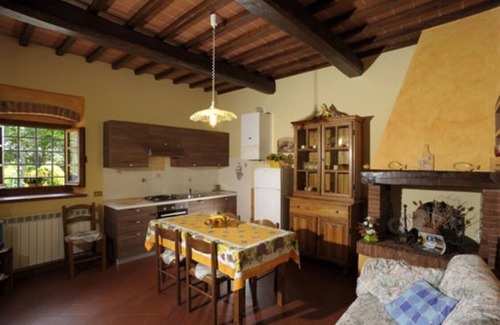 Reggello Apartment | Wonderful accommodation with its own restaurant, including breakfast.