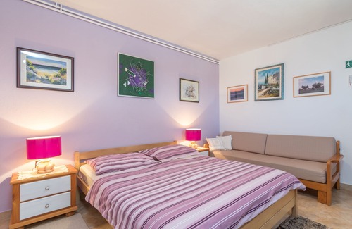 Fuskulin Apartment | Wonderful apartment for 4 people with communal pool and garden