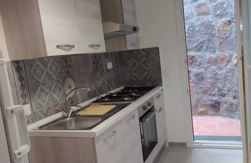 Ustica House | Wonderful apartment in Villa - ROSA