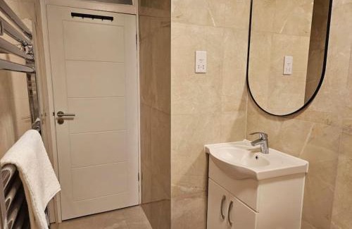 Brent Apartment | Wonderful Apartment in Wembley