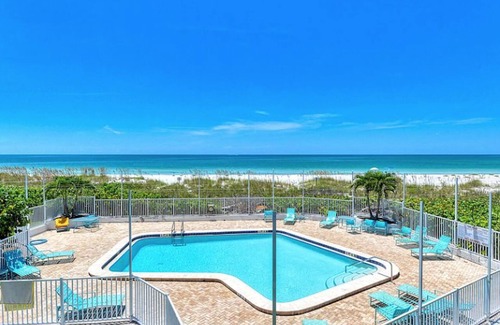 Whitney Beach Condo | Wonderful beach condo, heated pool, peaceful location Longboat Key