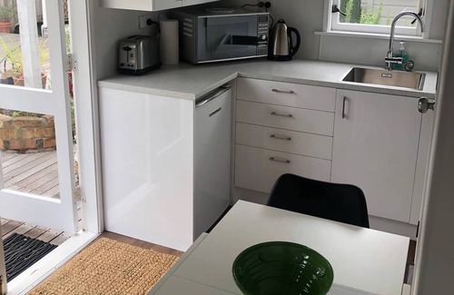 Devonport Apartment | Wonderful, charming and perfectly positioned