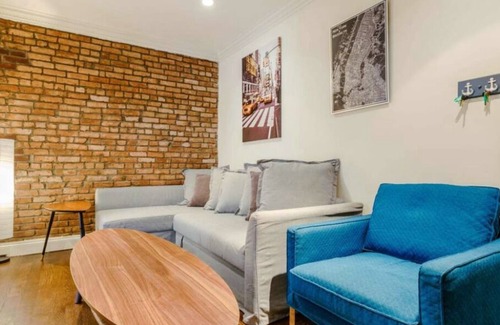 East Village House | Wonderful Clean 2 Bedroom In EV