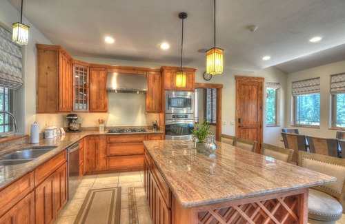 Blue River House | Wonderful family homebase in Blue River only 5 miles to Breckenridge!