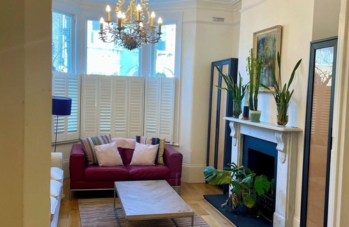 Shaftesbury House | Wonderful Family Home next to Clapham Common Sleeps 6