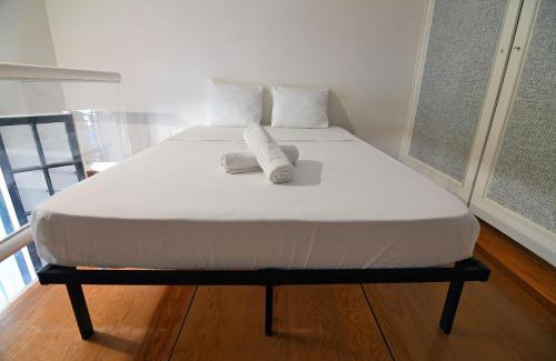 Palos de la Frontera House | Wonderful House in Atocha