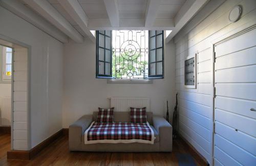 Palos de la Frontera House | Wonderful House in Atocha