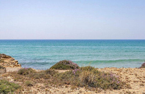 Cava dʼAliga House | Wonderful house in the very south of the island.