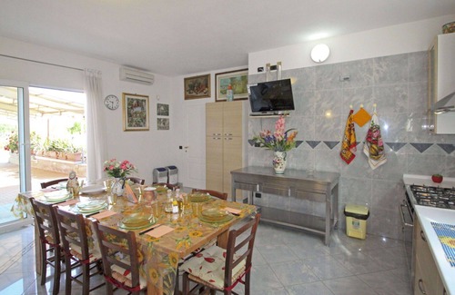 Montelupo Fiorentino Villa | Wonderful villa with A/C, WIFI, private pool, TV, terrace, pets allowed, panoramic view and par.