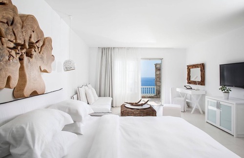 Elia Villa | Wonderful Mykonos Villa | Exclusive Guestroom Sea View | 1 Bedroom | Beautiful Sea Views & Intimate Interior | Elia Beach