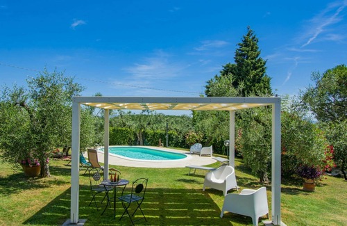 Capraia e Limite Villa | Wonderful private villa for 8 people with private pool, WIFI, TV, patio and panoramic view