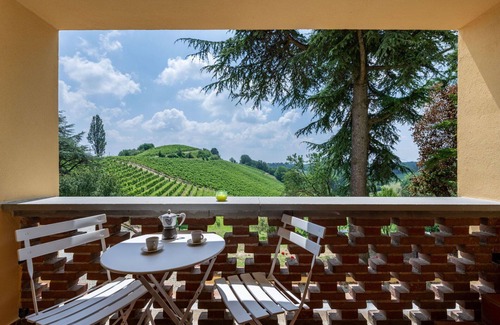 Castel Rocchero House | Wonderful private villa for 6 guests with WIFI, TV and patio