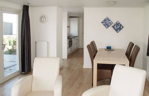 West-Graftdijk House | Wonderful private villa for 4 guests with WIFI, TV and terrace