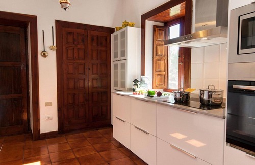 Santa Brigida House | Wonderful private villa for 10 people with private pool and TV