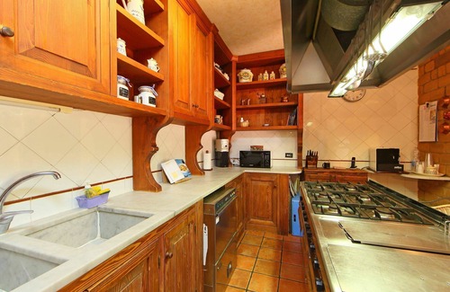 Monte Compatri Villa | Wonderful private villa with private pool, WIFI, A/C, TV, patio, pets allowed and panoramic view