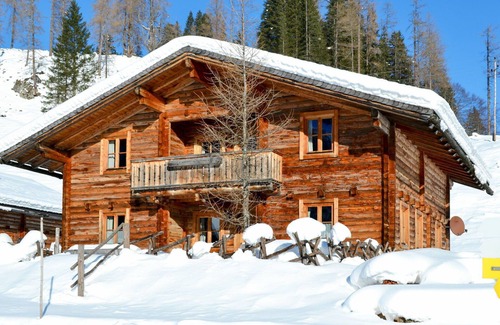 Untertauern House | Wonderful private villa for 17 guests with WIFI, TV and balcony
