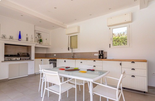 Les Restanques Villa | Wonderful private villa with A/C, WIFI, private pool, TV, terrace, pets allowed and parking