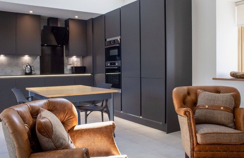 Suladale House | Wonderful private villa for 2 people with WIFI, TV, patio and panoramic view