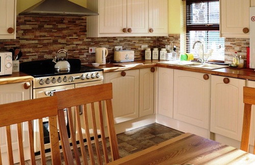 Uig House | Wonderful private villa for 6 guests with WIFI and TV