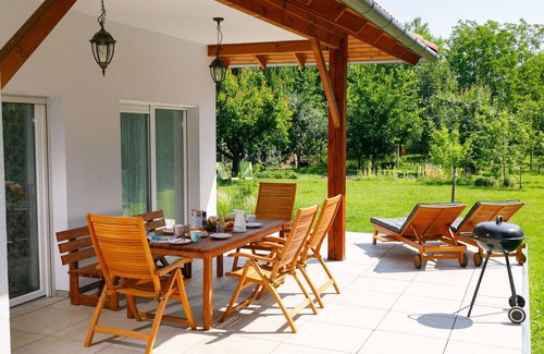 Balatonoszod House | Wonderful private villa for 8 people with WIFI, A/C, TV and terrace