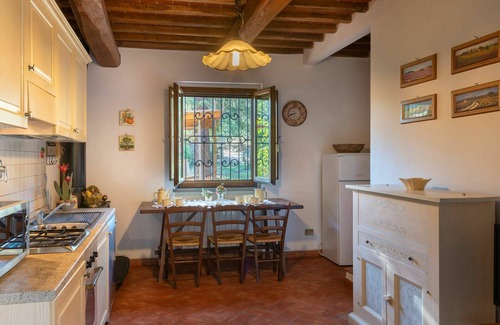 Montevarchi Villa | Wonderful private villa with WIFI, private pool, TV, balcony, pets allowed, panoramic view, parking