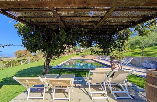 Roccalbegna House | Wonderful private villa for 10 people with WIFI, A/C, private pool, TV, patio and panoramic view