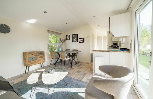 Kaatsheuvel House | Wonderful private villa for 4 people with pool, WIFI, TV, terrace and parking