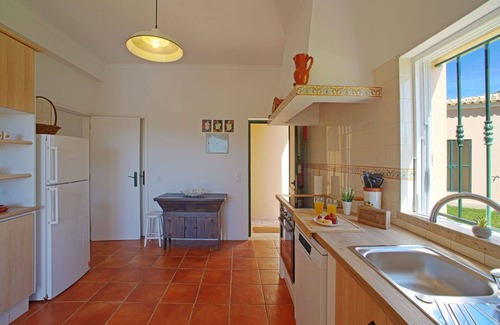 Monte Raposo Villa | Wonderful private villa for 6 guests with WIFI, private pool, TV and patio
