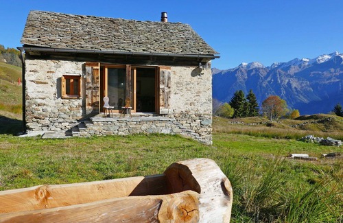 Acquarossa House | Wonderful private villa for 4 people with WIFI, TV, terrace and pets allowed