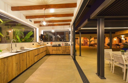 Campo Internacional Maspalomas Villa | Wonderful private villa for 10 people with A/C, private pool, WIFI, TV, patio and parking