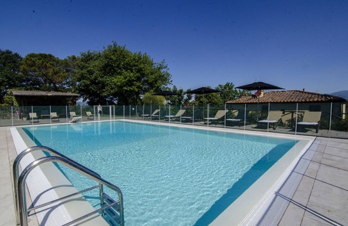 Terranuova Bracciolini Villa | Wonderful private villa with hot tub, A/C, private pool, WIFI, TV, pets allowed and panoramic view