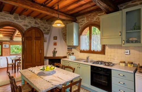 Montevarchi Villa | Wonderful private villa with WIFI, private pool, TV, balcony, pets allowed and panoramic view