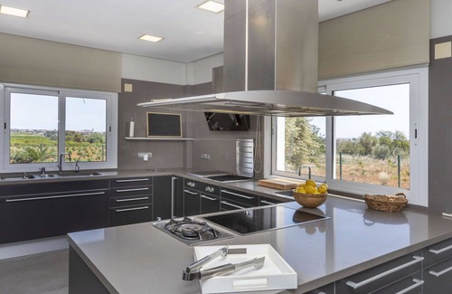 Peniscola Villa | Wonderful private villa for 12 people with WIFI, A/C, private pool, TV, patio and pets allowed