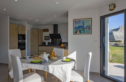 Beg-Meil House | Wonderful private villa for 4 people with WIFI, TV, terrace and pets allowed